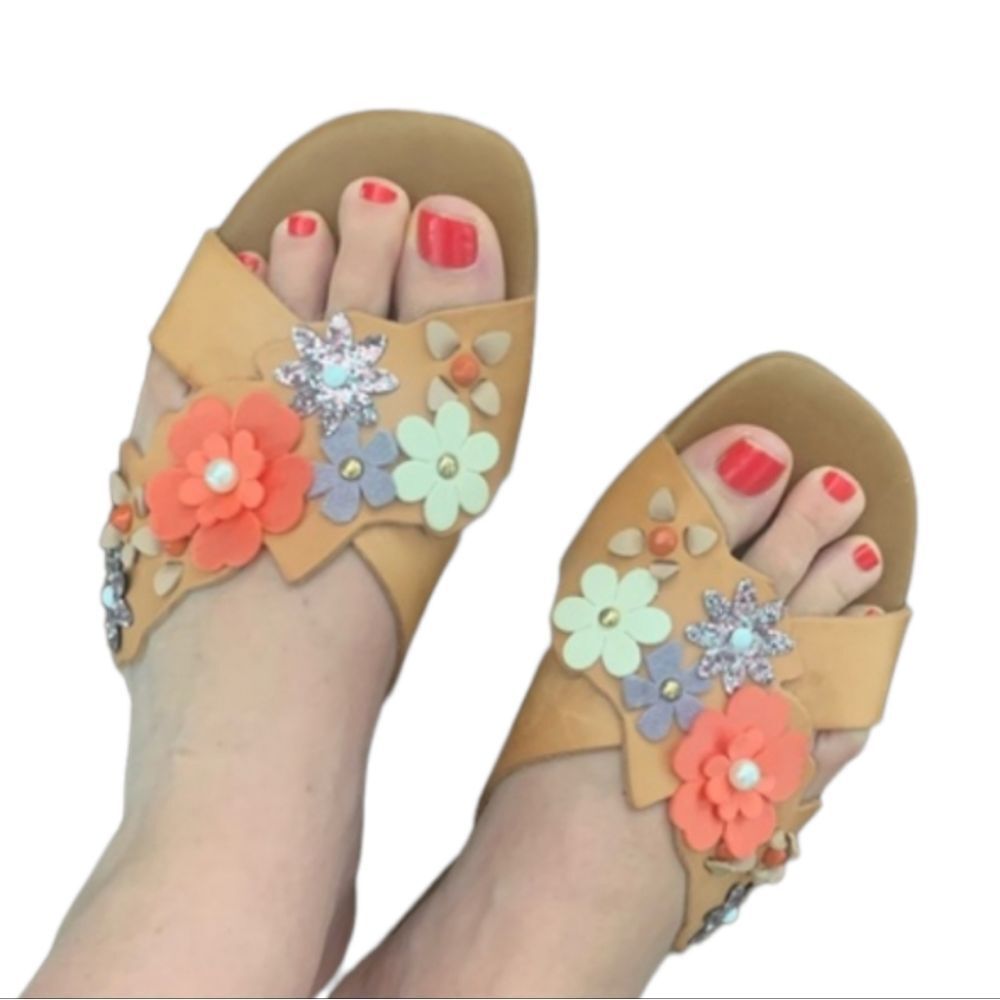 SOPHIA MILANO Brown‎ Leather Floral Sandals Size 10